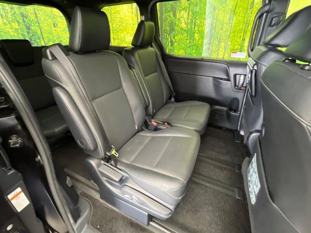 TOYOTA ESQUIRE 2018 Image 31