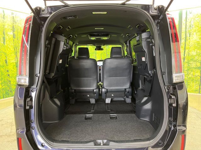 TOYOTA ESQUIRE 2018 Image 31