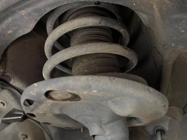 TOYOTA ESQUIRE 2018 Image 31