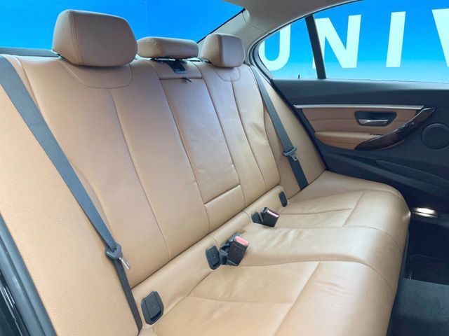 BMW 3SERIES SEDAN 2018 Image 31