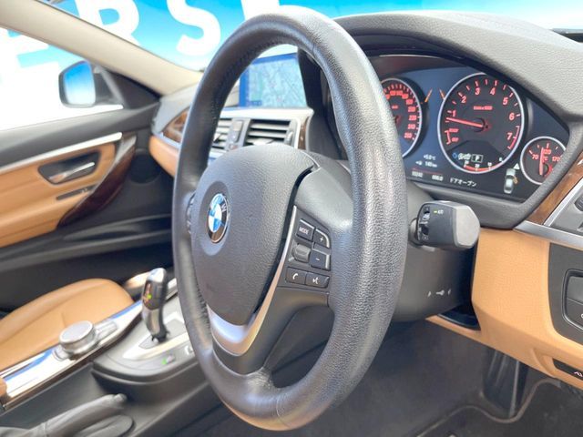 BMW 3SERIES SEDAN 2018 Image 31