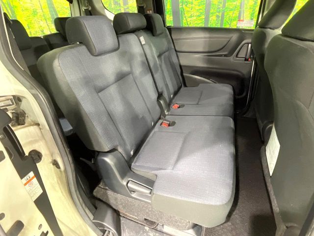 TOYOTA SIENTA 2017 Image 31