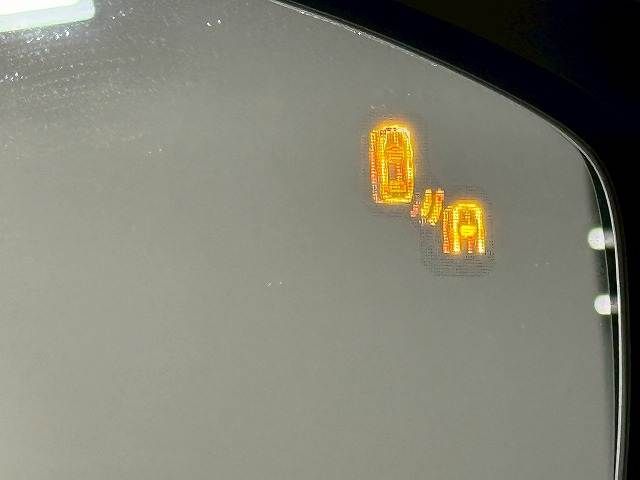 MAZDA CX-8 2023 Image 31