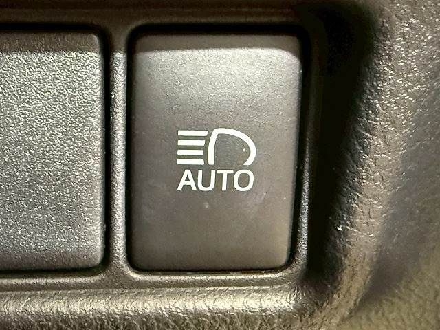 TOYOTA C-HR 2020 Image 31