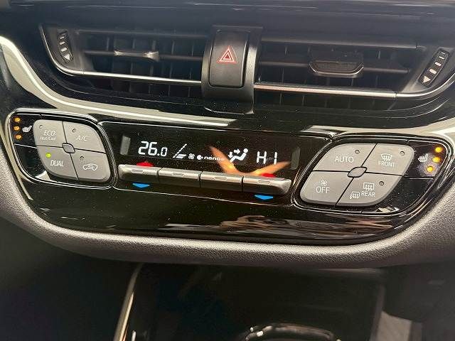 TOYOTA C-HR 2020 Image 31