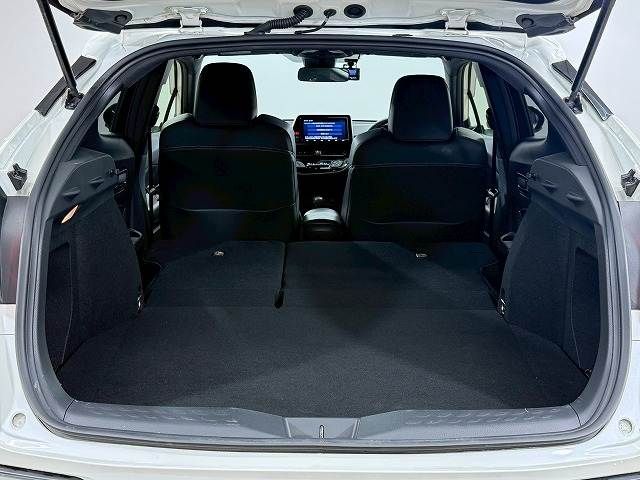 TOYOTA C-HR 2020 Image 31