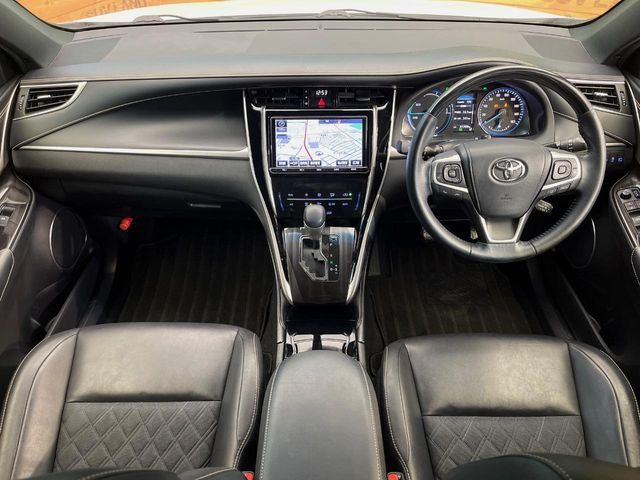 TOYOTA HARRIER HYBRID 2018 Image 31