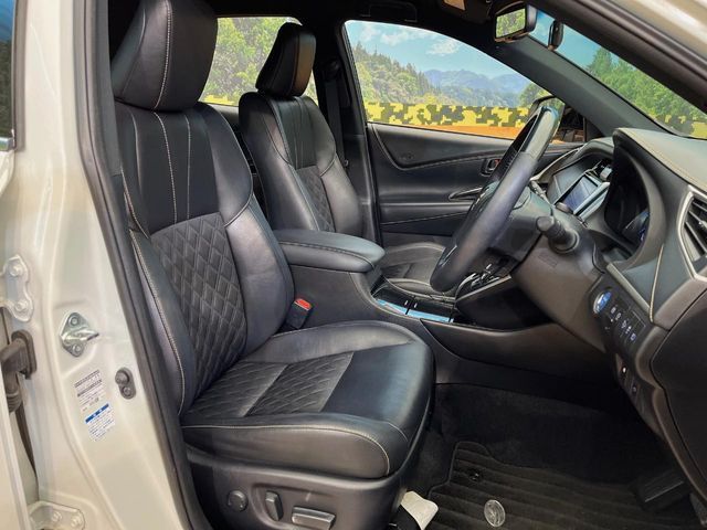 TOYOTA HARRIER HYBRID 2018 Image 31