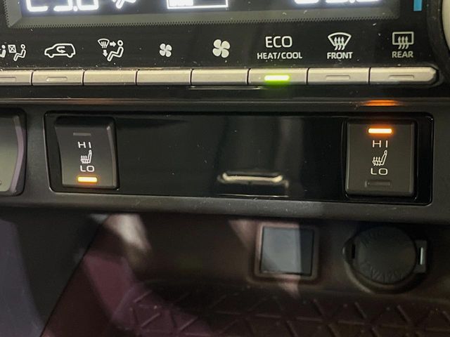 TOYOTA RAV4 HYBRID 4WD 2020 Image 31