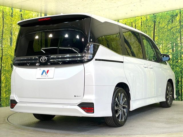TOYOTA VOXY HYBRID 2026 Image 31