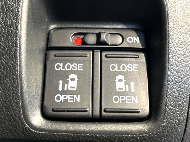 HONDA N BOX CUSTOM 2015 Image 31