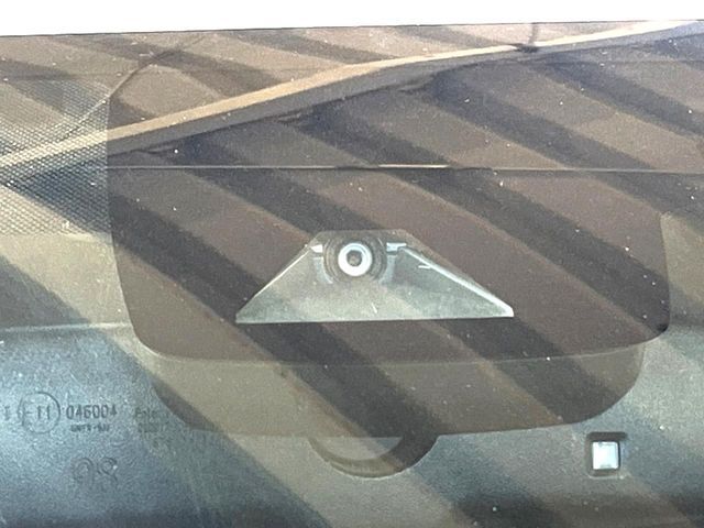 TOYOTA PRIUS 2017 Image 31