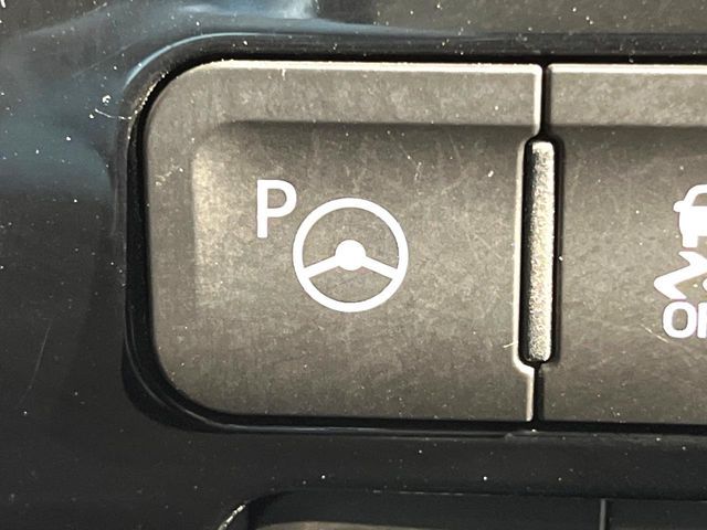 TOYOTA PRIUS 2017 Image 31