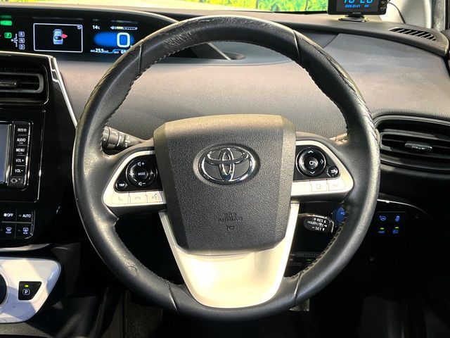 TOYOTA PRIUS 2017 Image 31