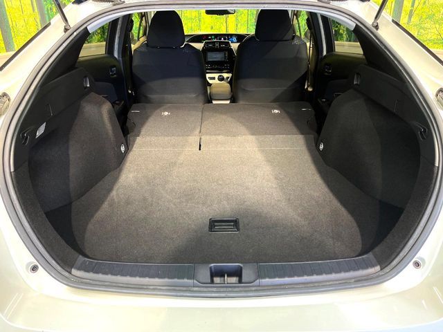 TOYOTA PRIUS 2017 Image 31