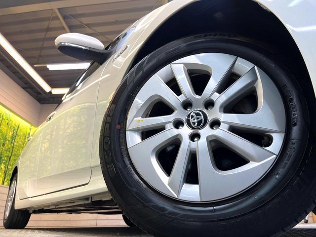 TOYOTA PRIUS 2017 Image 31