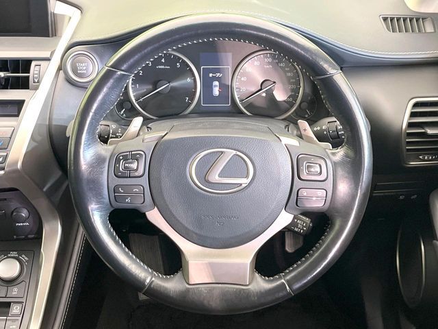 TOYOTA LEXUS NX200T 2017 Image 31