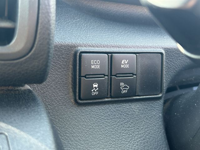 TOYOTA SIENTA HYBRID 2015 Image 31