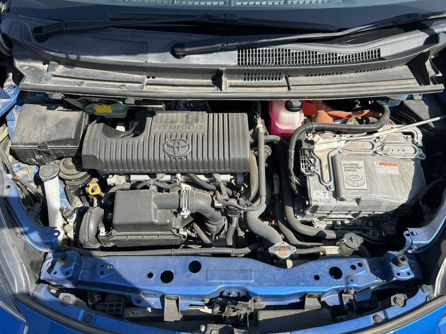 TOYOTA SIENTA HYBRID 2015 Image 31