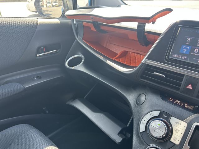 TOYOTA SIENTA HYBRID 2015 Image 31