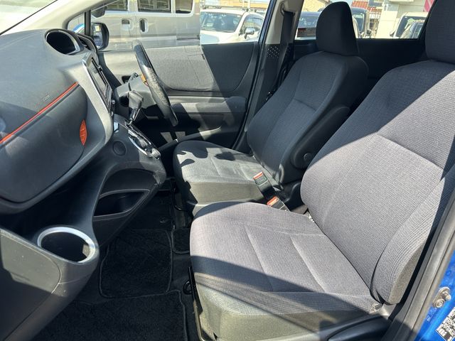 TOYOTA SIENTA HYBRID 2015 Image 31