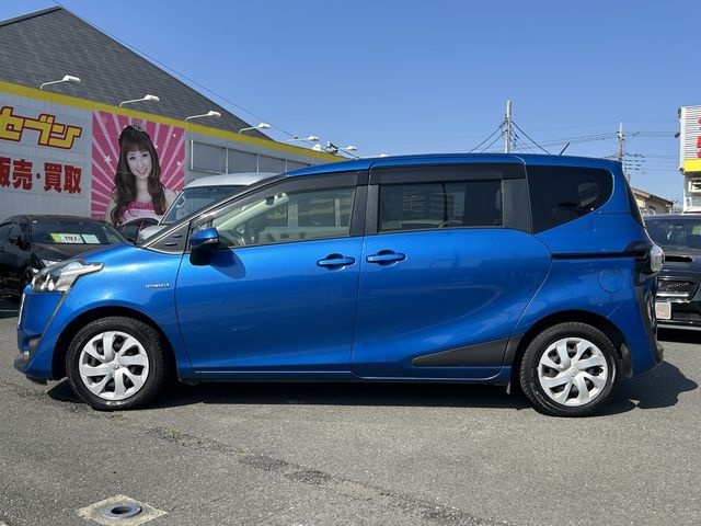 TOYOTA SIENTA HYBRID 2015 Image 31