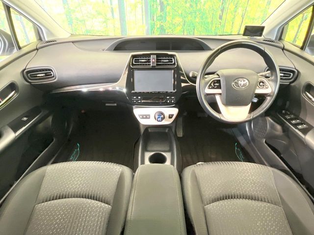 TOYOTA PRIUS 2017 Image 31