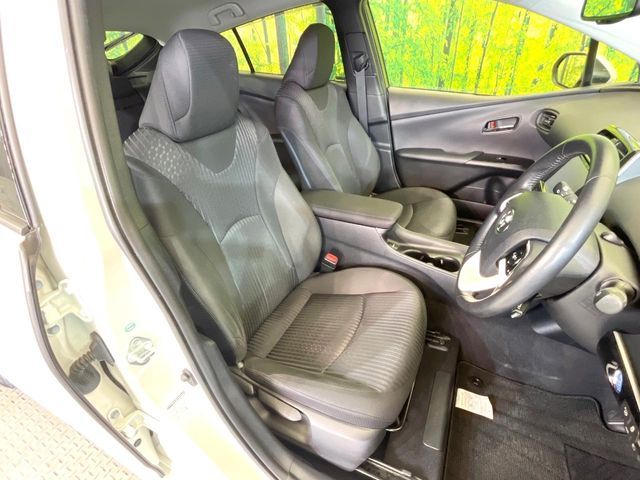 TOYOTA PRIUS 2017 Image 31