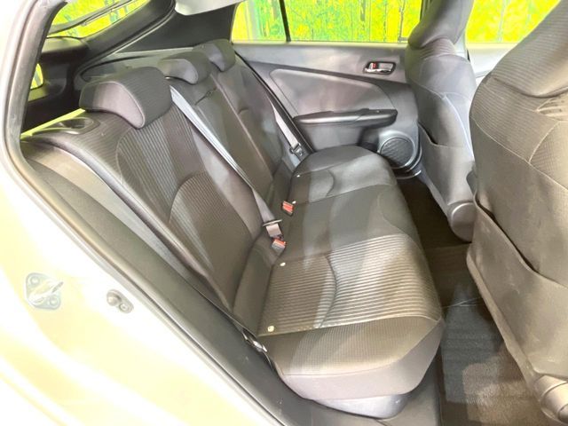 TOYOTA PRIUS 2017 Image 31