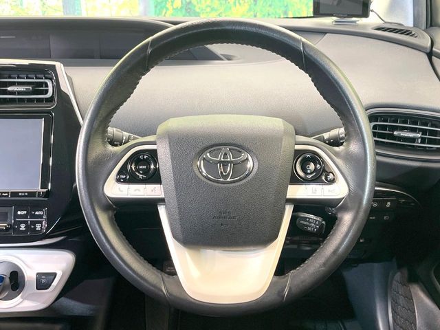 TOYOTA PRIUS 2017 Image 31