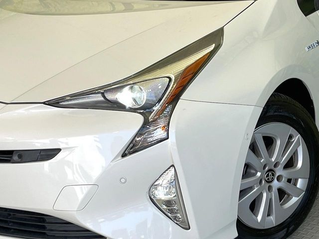 TOYOTA PRIUS 2017 Image 31