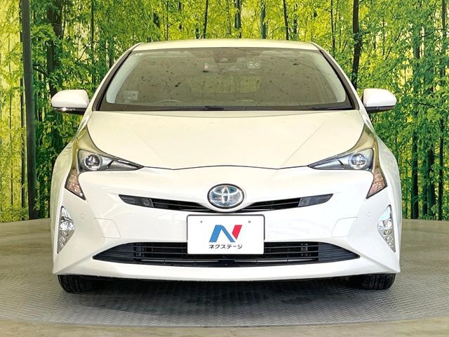 TOYOTA PRIUS 2017 Image 31