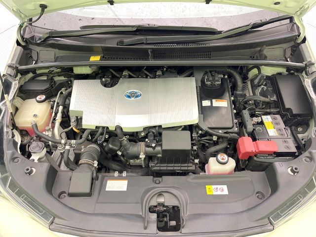 TOYOTA PRIUS 2017 Image 31