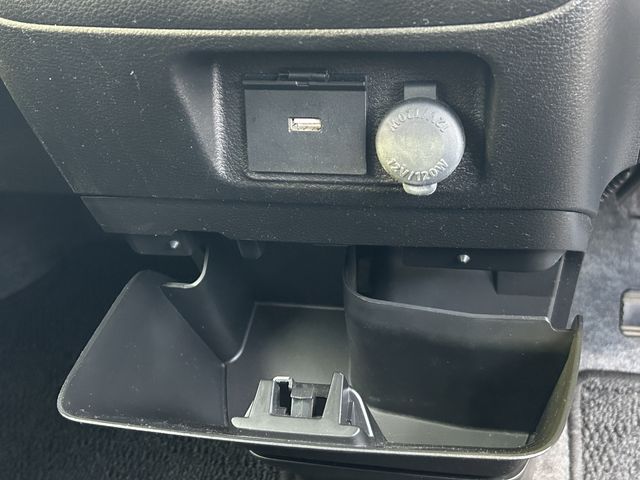 SUZUKI SPACIA CUSTOM Z 2017 Image 31