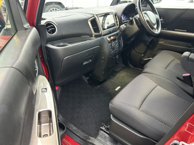 SUZUKI SPACIA CUSTOM Z 2017 Image 31