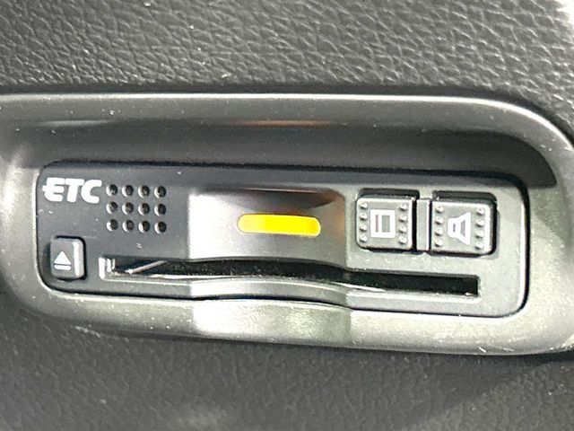 HONDA VEZEL HYBRID 2018 Image 31