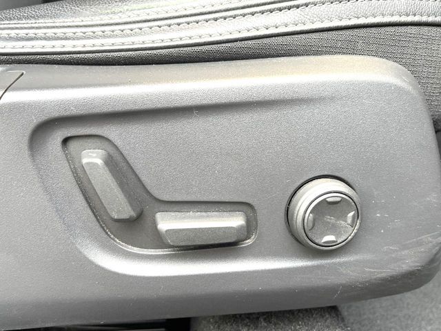 VOLVO XC40 2018 Image 31