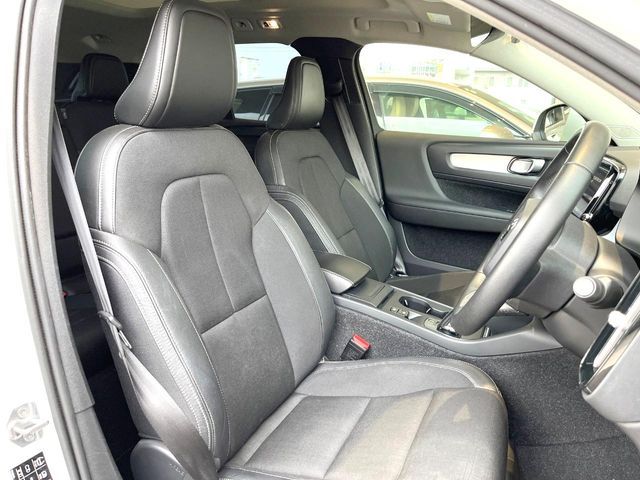 VOLVO XC40 2018 Image 31