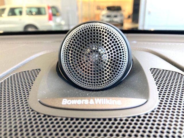 VOLVO XC60 2025 Image 31