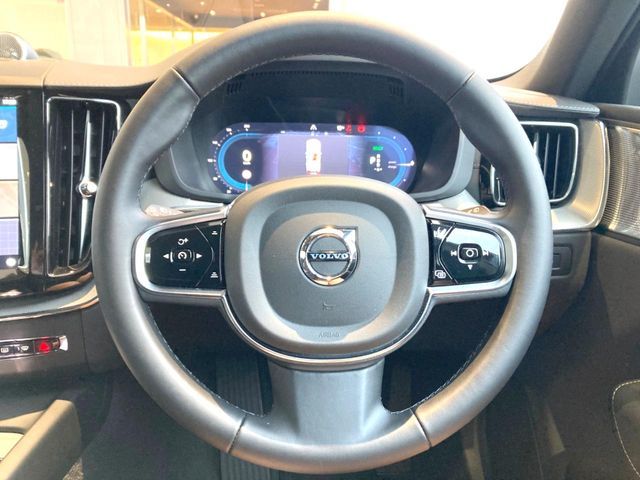 VOLVO XC60 2025 Image 31