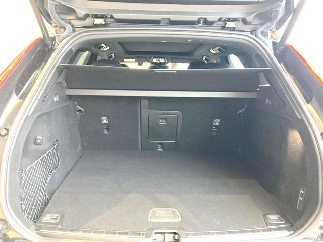 VOLVO XC60 2025 Image 31