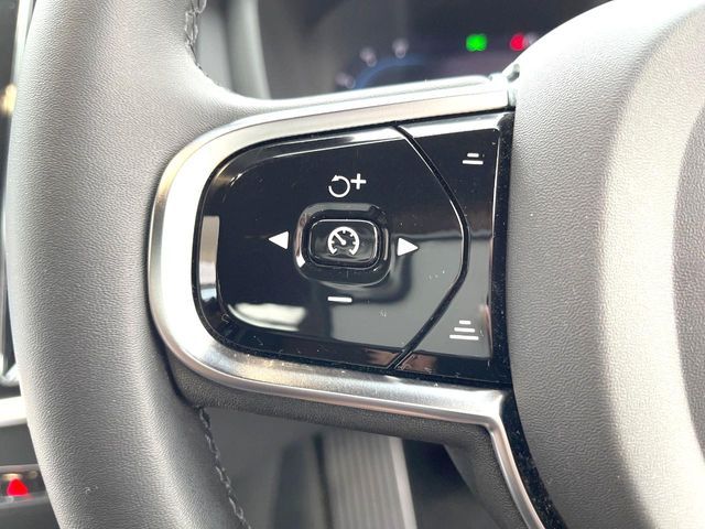 VOLVO V60 CROSS COUN 2023 Image 31