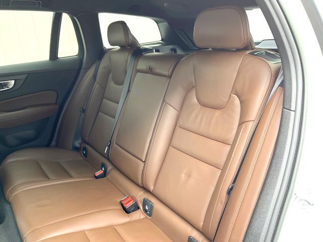 VOLVO V60 CROSS COUN 2023 Image 31