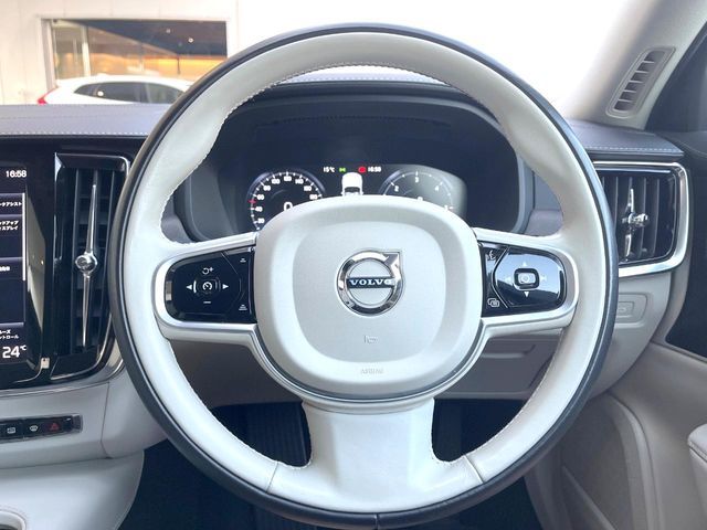 VOLVO V90 CROSS COUN 2021 Image 31