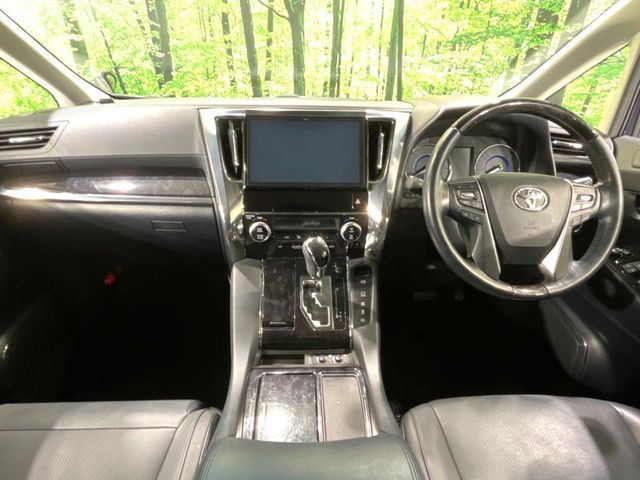 TOYOTA ALPHARD HYBRID 4WD 2018 Image 31
