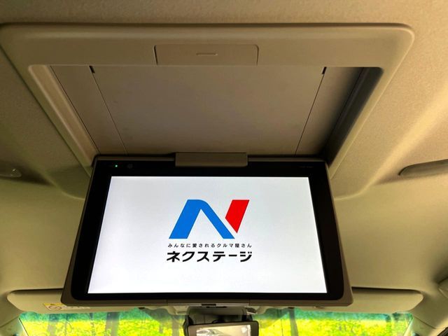 TOYOTA ALPHARD HYBRID 4WD 2018 Image 31