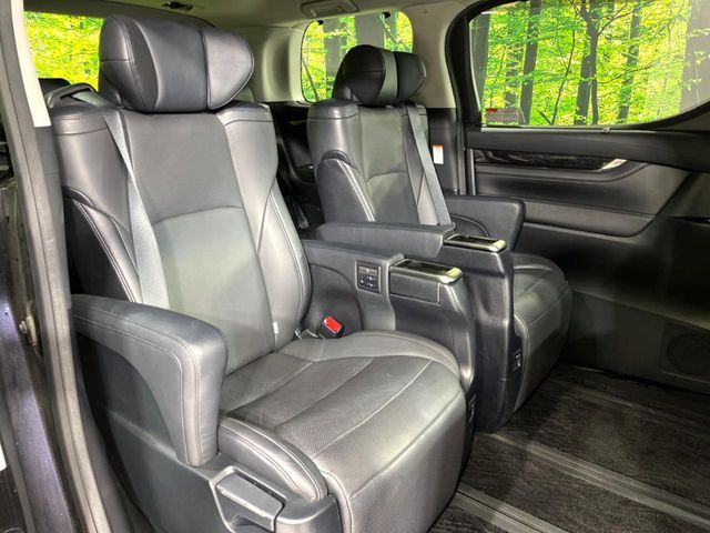 TOYOTA ALPHARD HYBRID 4WD 2018 Image 31