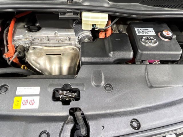 TOYOTA ALPHARD HYBRID 4WD 2018 Image 31