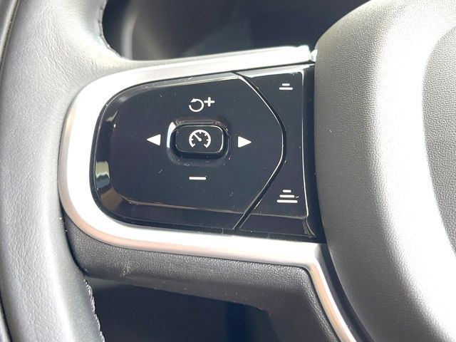 VOLVO V60 2022 Image 31