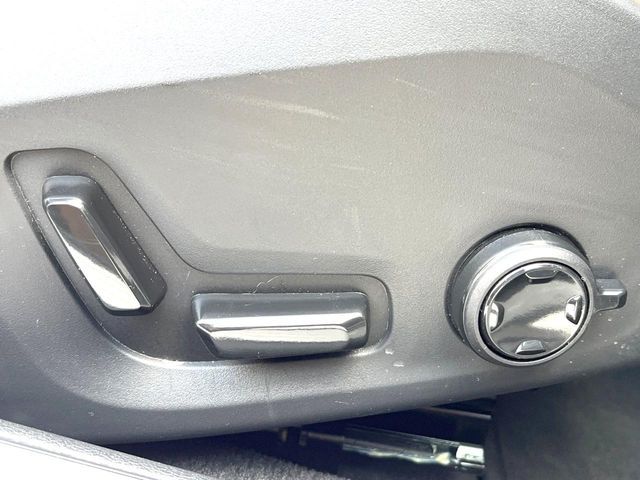 VOLVO V60 2022 Image 31